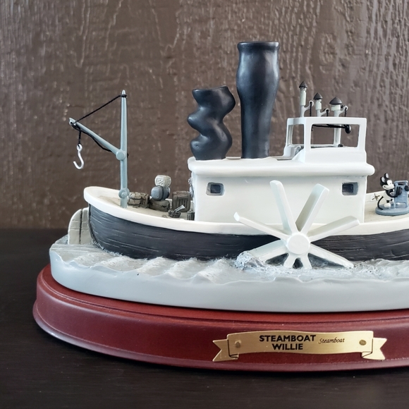 Disney WDCC Enchanted Places 1998 Steamboat Willie Mickey Mouse Figurine Set - Picture 3 of 8